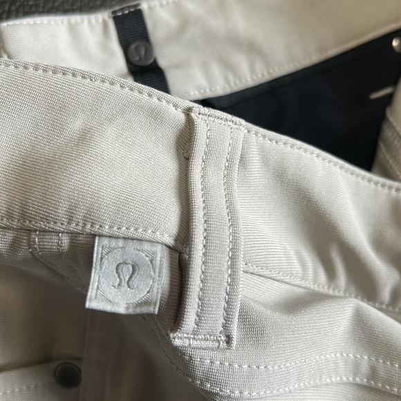 LULULEMON ABC Slim Fit 5 Pocket Pant Mens 34 inch Warpstreme Trench Tan Sz 30 - Picture 10 of 13